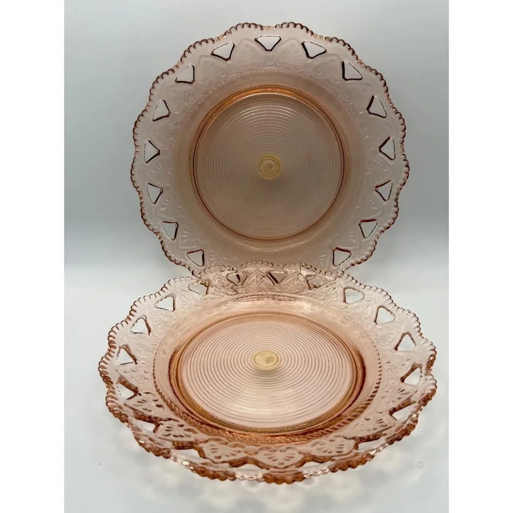 Williams-Sonoma Grande Cuisine Pink Glass Lace Edge 9